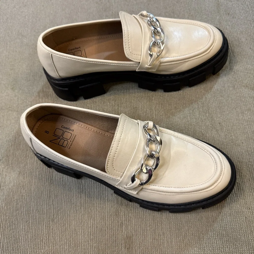 Women's Platform Cream Lug Loafers‎ With Silver Chain Accent No Boundaries  Sz 8